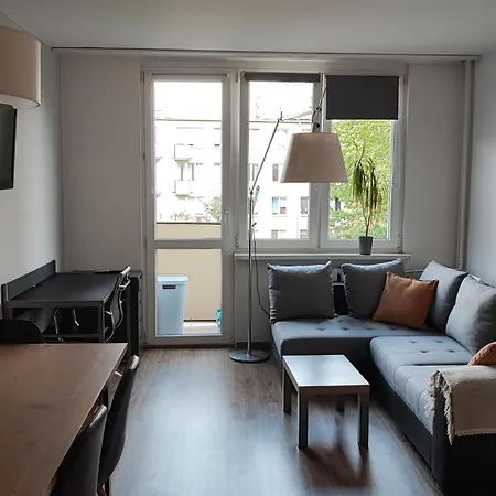 Apartment Lenki Metro Brodno *